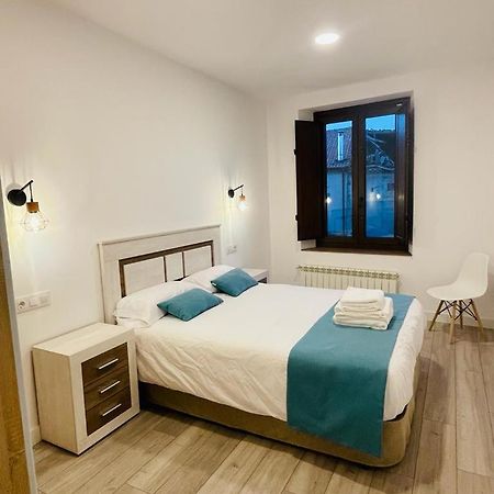 Apartamentos Rurales La Plaza 2 Duruelo de la Sierra Esterno foto